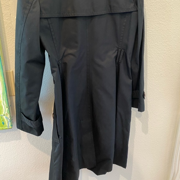 New without tags, Banana Republic Woman’s Black Classic Trench Coat with pockets - Picture 9 of 15